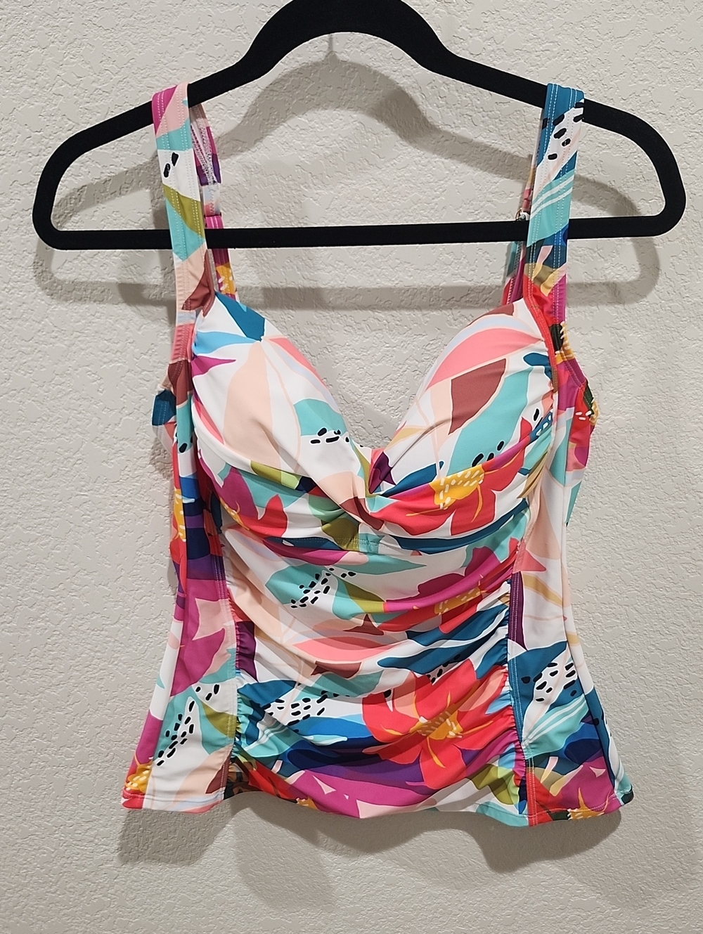 NWOT Liz Claiborne Size 14 Multicolored Flowered Tankini